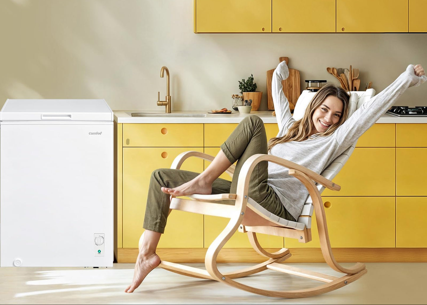 COMFEE' RCC102WH2UK(E) 99L Freestanding Chest Freezer, with Freezing and Refrigeration Conversion