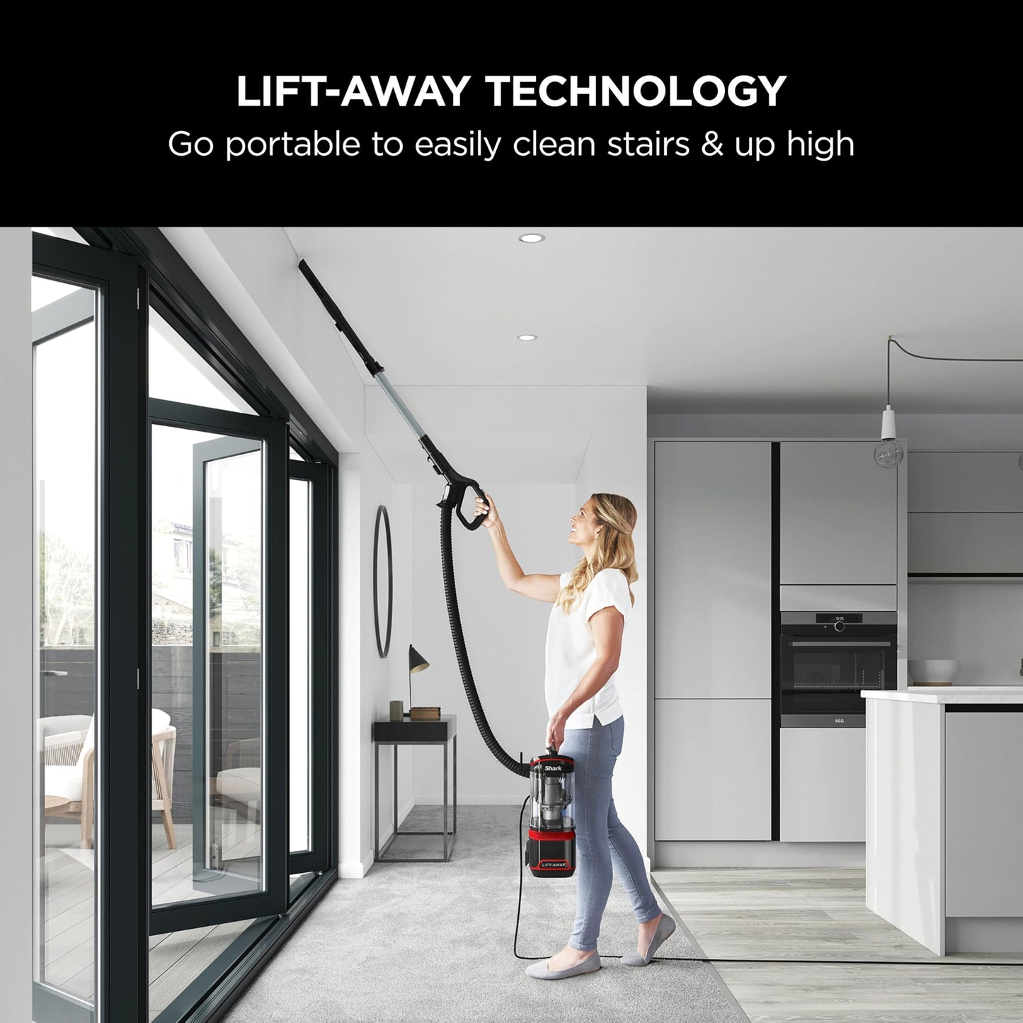 Shark Corded Upright Vacuum Cleaner 1.1L with Lift-Away Technology, Pet Model, LED Headlights